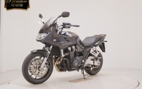HONDA CB1300SB SUPER BOLDOR 2025 SC54
