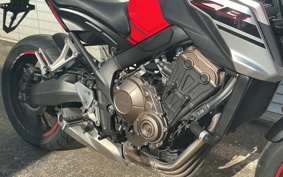 HONDA CB650F 2017 RC83