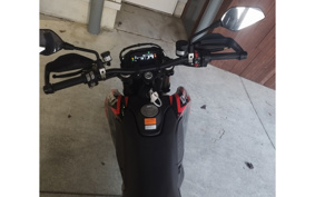 DUCATI HYPERMOTARD 698 MONO R 2024 4B00