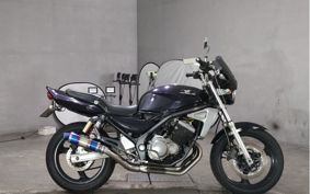SUZUKI GSX250 ZR250C