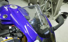 YAMAHA YZF-R1 2015