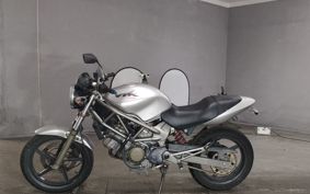 HONDA VTR 250 MC33