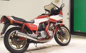 HONDA CB900F 2025 SC01