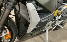 DUCATI DUCATI  STREET  FIGHTER V2 2023 3F00