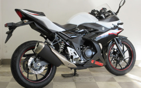 SUZUKI GSX250 R DN11A