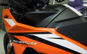 KTM 890 ADVENTURE	 2026