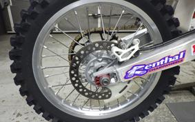 HONDA CR125R JE01