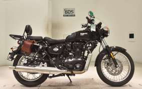 BENELLI イアンペリアーレ400 2022
