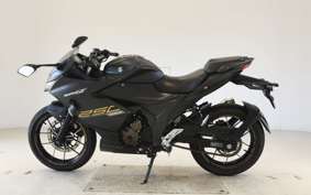 SUZUKI GIXXER 250 SF ED22B
