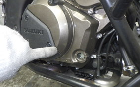 SUZUKI Vｽﾄﾛｰﾑ1050DE 2023 EF11M