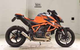 KTM 1290 SUPER DUKE R 2021