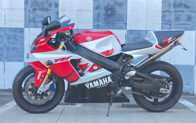 YAMAHA YZF-R7 2010 RM01