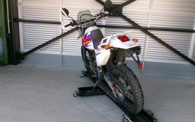 YAMAHA TT250RRAID 4WA