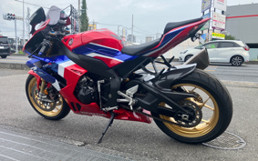HONDA CBR1000RR-R FB SP 2024 SC82
