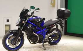 SUZUKI ｸﾞﾗﾃﾞｨｳｽ400 2011 VK58A
