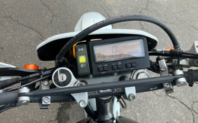 SUZUKI DR250 S SJ45A