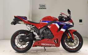 HONDA CBR600RR 2025 PC40