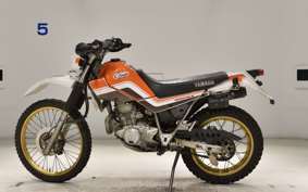 YAMAHA SEROW 225 Gen.3 DG08J