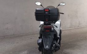 YAMAHA TRICITY 125 SE82J
