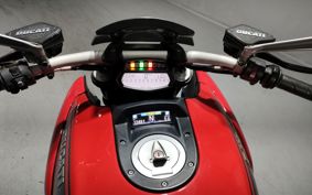 DUCATI DIAVEL CARBON 2011 G100AB