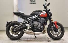 TRIUMPH ライデント660 2025