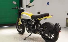 DUCATI SCRAMBLER ICON 2026