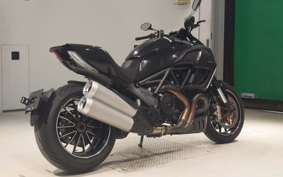 DUCATI DIAVEL 2012