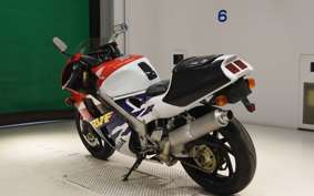 HONDA RVF400 2000 NC35