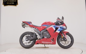 HONDA CBR600RR 2025 PC40