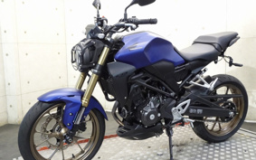 HONDA CB250R MC52