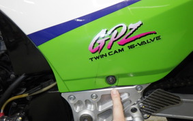 KAWASAKI GPZ900R NINJA 2002 ZX900A