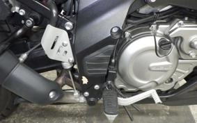 SUZUKI Vｽﾄﾛｰﾑ650XT 2015