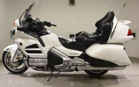 HONDA GL 1800 GOLD WING AIRBAG NAVI 2011 SC68