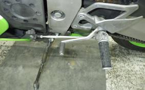 KAWASAKI ZXR400 Gen.2 2004