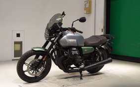 MOTO GUZZI V7 STONE 2 2022