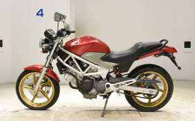 HONDA VTR 250 Gen. 2 MC33