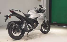 SUZUKI ジクサー250 SF