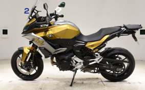 BMW F900XR 2021