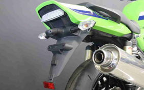 KAWASAKI ZRX1200 DAEG 2010 ZRT20D