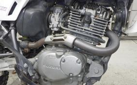 SUZUKI DJEBEL 200 (DR200SE)