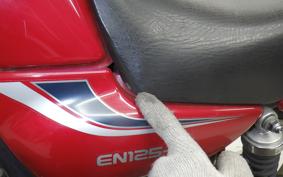 SUZUKI EN125 2A
