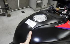 APRILIA RSV4 1100ファクトリ 2024