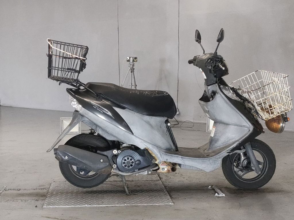 Фото Suzuki ADDRESS V125 с японского аукциона