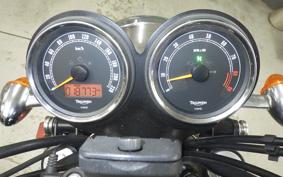 TRIUMPH BONNEVILLE T100 2013