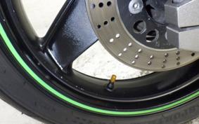 KAWASAKI ZRX400 2005 ZR400E