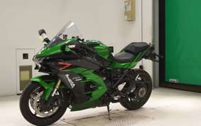 KAWASAKI NINJA H2 SX SE 2020 ZXT02A