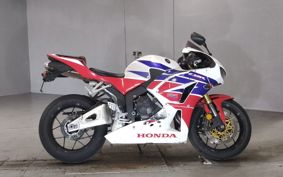 HONDA CBR600RR 2014 PC40