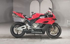 HONDA CBR1000RR 2004 SC57