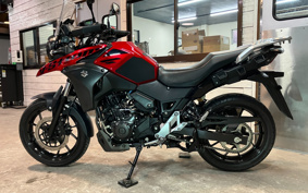 SUZUKI STROM 250 DS11A
