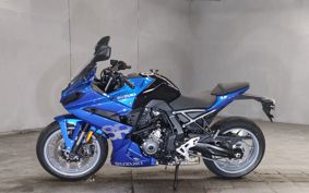 SUZUKI GSX-8R EM1AA